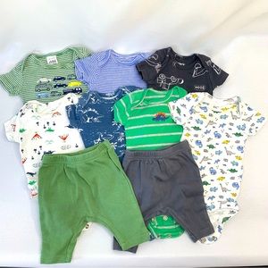 Baby Boy Carters Newborn mix and match bundle. Size Newborn